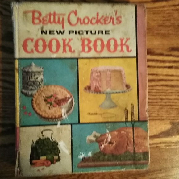 Betty Crocker Other - Vintage Cookbook